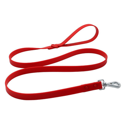 Red 1.5 m PVC dog leash with silver snap hook